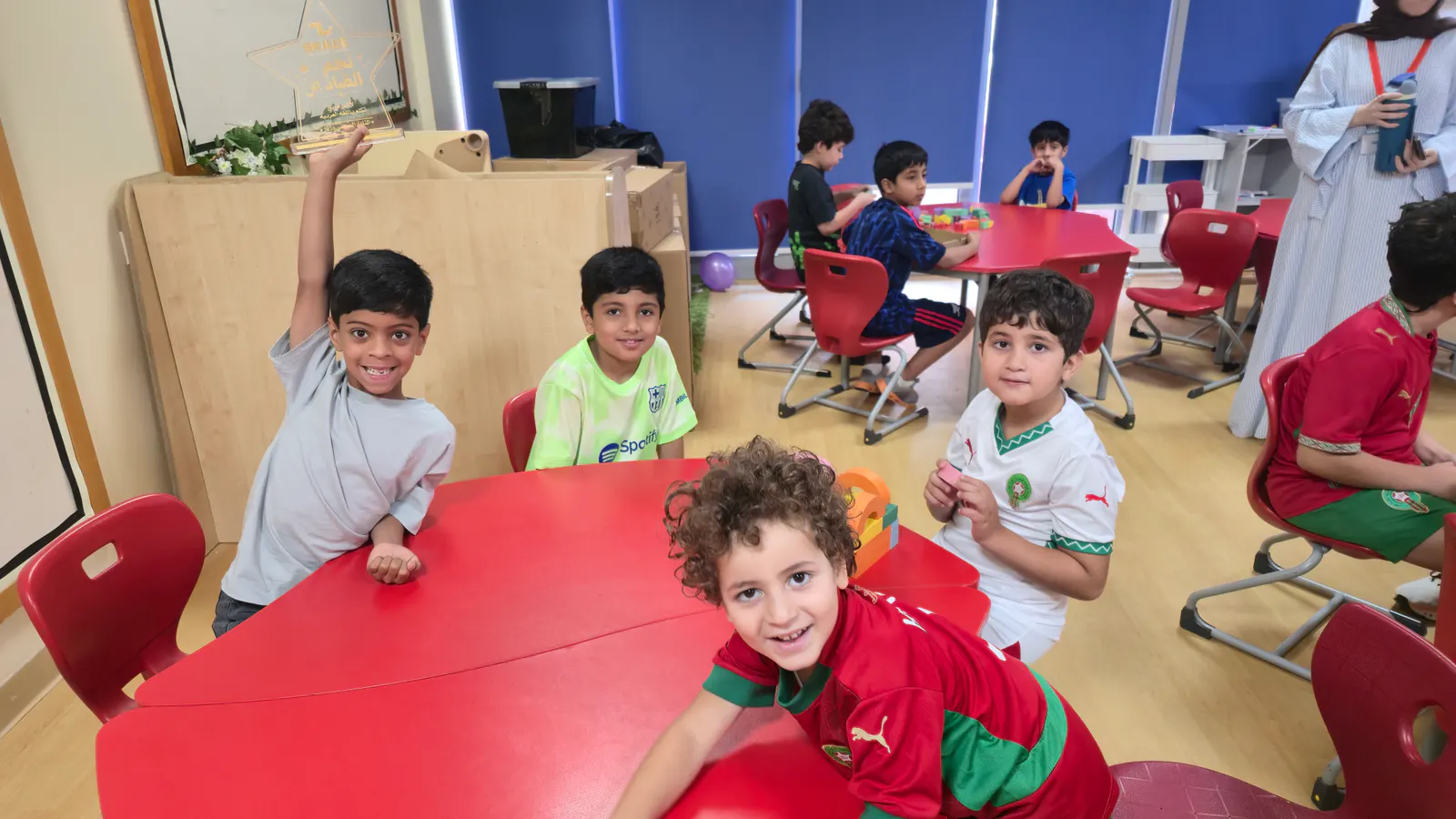 Children working together during a ZSkills school program
